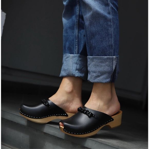 Kulikstyle Shoes - Kulikstyle Swedish Clogs With Chain Detail Black Size 38